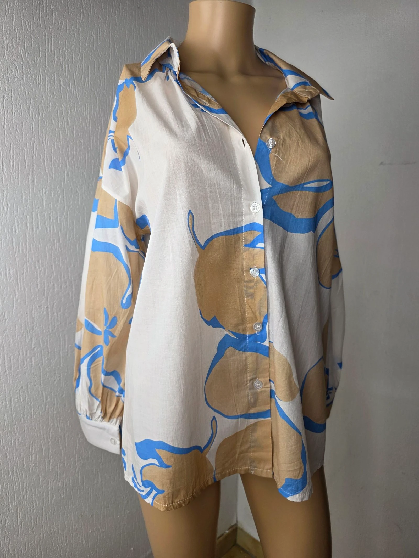 Camisa oversize Pohème Paris - Padrão abstrato/floral tamanho único – photo 3
